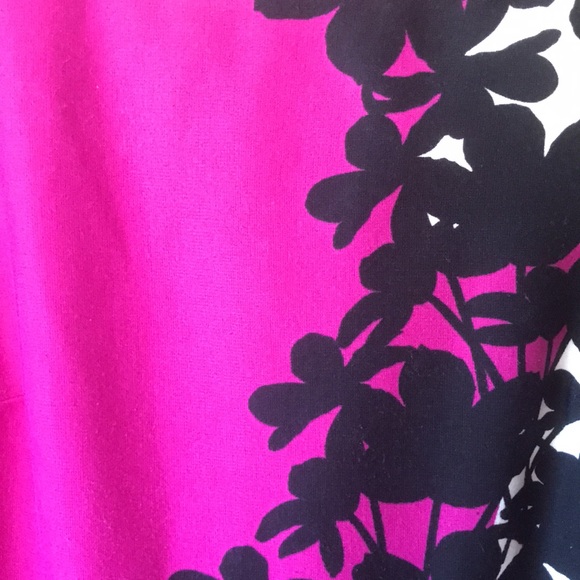 Donna Morgan magenta flower shadows shift, size 12p - Picture 6 of 6